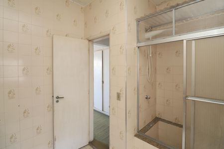 Casa para alugar com 285m², 3 quartos e 6 vagasBanheiro da suíte