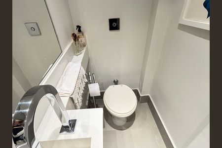 Apartamento à venda com 154m², 3 quartos e 2 vagas Apartamento à venda com 154m², 3 quartos e 2 vagasLavabo