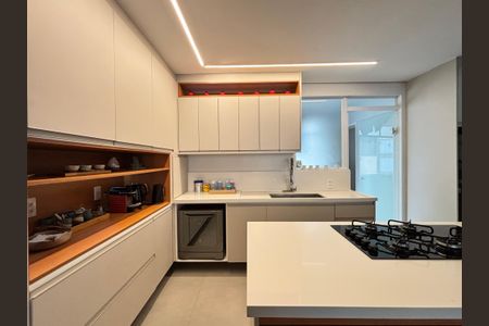 Apartamento à venda com 154m², 3 quartos e 2 vagas Apartamento à venda com 154m², 3 quartos e 2 vagasCozinha