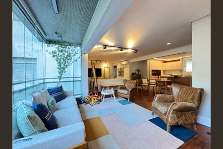 Apartamento à venda com 154m², 3 quartos e 2 vagas Apartamento à venda com 154m², 3 quartos e 2 vagasSala/Cozinha
