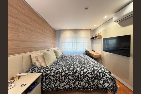 Apartamento à venda com 154m², 3 quartos e 2 vagas Apartamento à venda com 154m², 3 quartos e 2 vagasSuíte