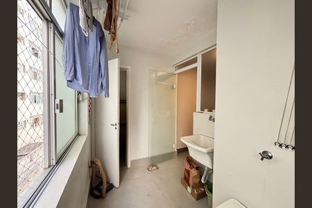 Apartamento à venda com 154m², 3 quartos e 2 vagas Apartamento à venda com 154m², 3 quartos e 2 vagasÁrea de Serviço