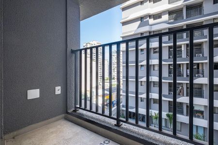 Sala/Cozinha - Varanda de apartamento para alugar com 1 quarto, 25m² em Pinheiros, São Paulo