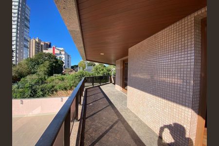 Apartamento à venda com 277m², 3 quartos e 2 vagasVaranda