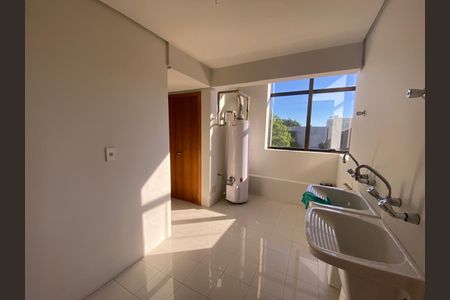 Apartamento à venda com 277m², 3 quartos e 2 vagasÁrea de Serviço