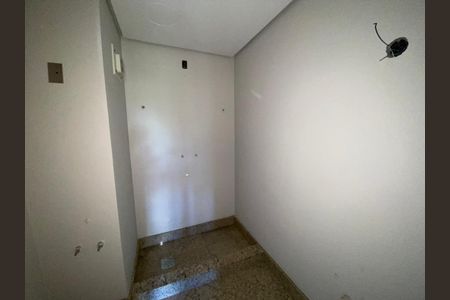 Apartamento à venda com 277m², 3 quartos e 2 vagasBanheiro