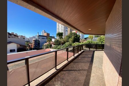 Apartamento à venda com 277m², 3 quartos e 2 vagasVaranda