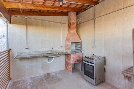 Casa à venda com 64m², 2 quartos e 1 vaga Casa à venda com 64m², 2 quartos e 1 vagaÁrea comum - Churrasqueira