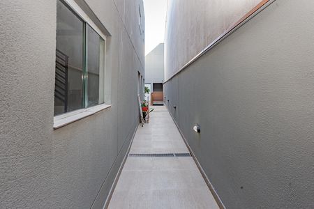 Casa à venda com 64m², 2 quartos e 1 vaga Casa à venda com 64m², 2 quartos e 1 vagaCorredor