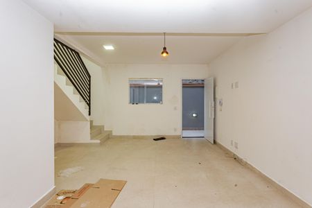 Casa à venda com 64m², 2 quartos e 1 vaga Casa à venda com 64m², 2 quartos e 1 vagaSala