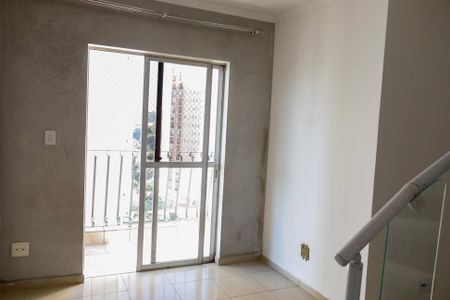 Apartamento à venda com 120m², 3 quartos e 1 vaga Apartamento à venda com 120m², 3 quartos e 1 vagaSala