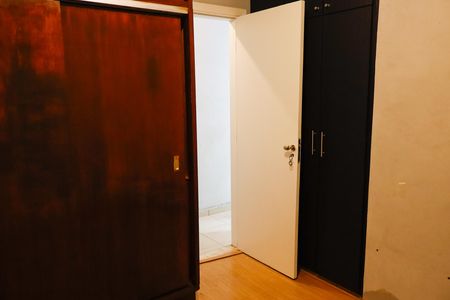 Apartamento à venda com 120m², 3 quartos e 1 vaga Apartamento à venda com 120m², 3 quartos e 1 vagaQuarto 2