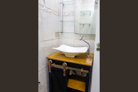 Apartamento à venda com 120m², 3 quartos e 1 vaga Apartamento à venda com 120m², 3 quartos e 1 vagaBanheiro 2