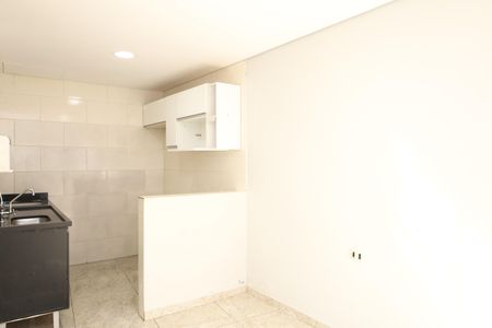 Sala de casa para alugar com 2 quartos, 40m² em Itaquera, São Paulo