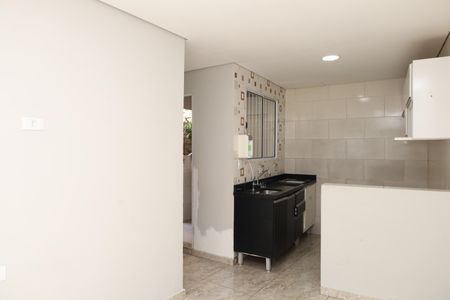 Sala de casa para alugar com 2 quartos, 40m² em Itaquera, São Paulo