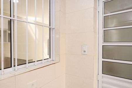 Casa para alugar com 40m², 2 quartos e 1 vagaÁrea de Serviço