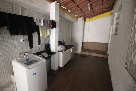 Casa à venda com 240m², 2 quartos e 2 vagasÁrea de Serviço
