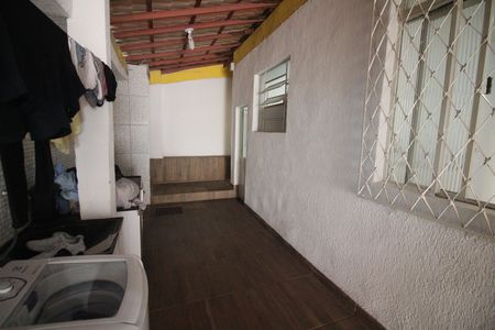 Casa à venda com 240m², 2 quartos e 2 vagasÁrea de Serviço