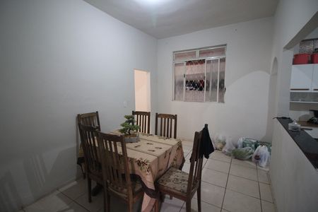 Casa à venda com 240m², 2 quartos e 2 vagasCopa