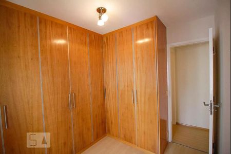 Apartamento à venda com 80m², 3 quartos e 1 vagaQuarto