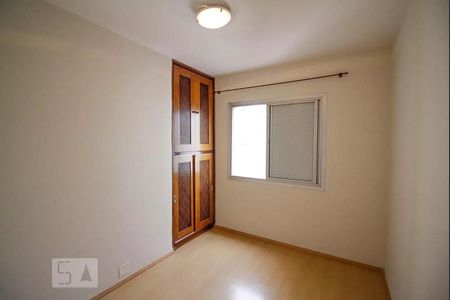 Apartamento à venda com 80m², 3 quartos e 1 vagaQuarto