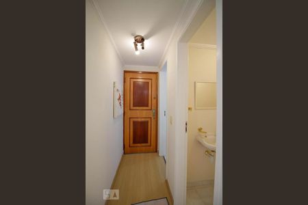 Apartamento à venda com 80m², 3 quartos e 1 vagaCorredor