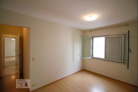 Apartamento à venda com 80m², 3 quartos e 1 vagaQuarto