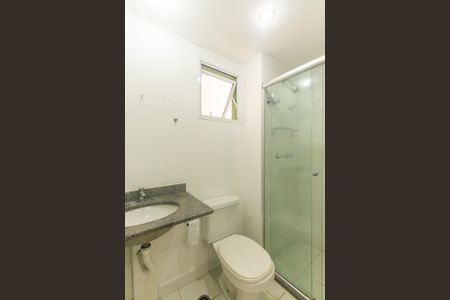 Apartamento para alugar com 70m², 3 quartos e 1 vaga Apartamento para alugar com 70m², 3 quartos e 1 vagaBanheiro da Suíte