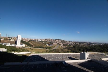 Apartamento para alugar com 67m², 3 quartos e 1 vagaVista