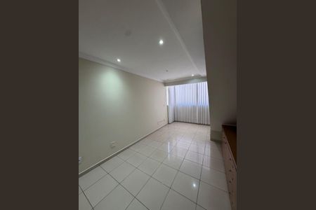 Apartamento para alugar com 188m², 4 quartos e 3 vagasSala