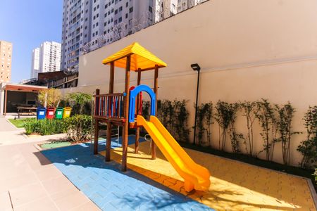 Apartamento para alugar com 27m², 1 quarto e sem vaga Apartamento para alugar com 27m², 1 quarto e sem vagaÁrea comum - Playground