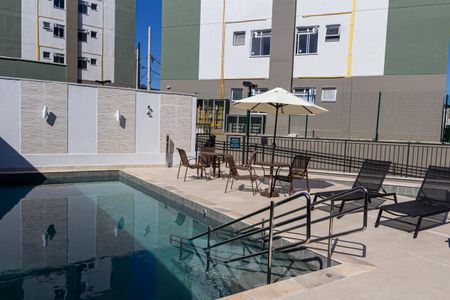 Apartamento para alugar com 45m², 2 quartos e 1 vaga Apartamento para alugar com 45m², 2 quartos e 1 vagaÁrea comum - Piscina
