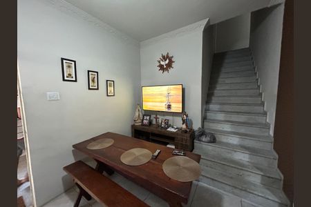 Sala de casa para alugar com 3 quartos, 216m² em Centro, Nilópolis