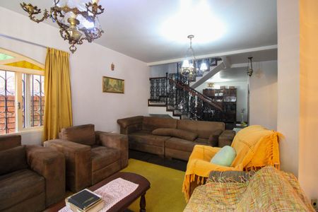 Casa à venda com 190m², 3 quartos e 3 vagasSala 