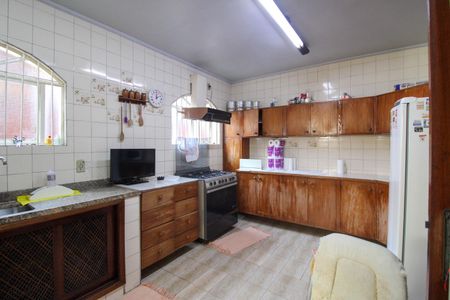 Casa à venda com 190m², 3 quartos e 3 vagasCozinha 