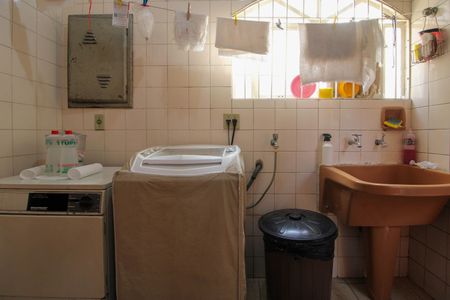 Casa à venda com 190m², 3 quartos e 3 vagasÁrea de Serviço