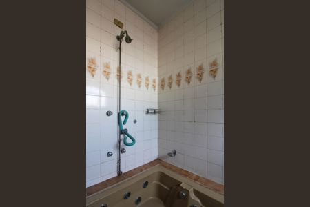 Casa à venda com 190m², 3 quartos e 3 vagasBanheiro Suíte 3