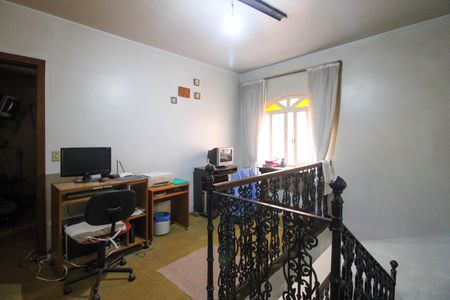 Casa à venda com 190m², 3 quartos e 3 vagasCorredor das suítes 