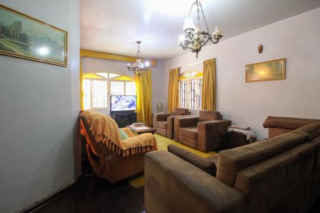 Casa à venda com 190m², 3 quartos e 3 vagasSala 