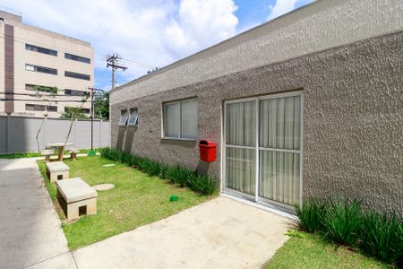 Apartamento para alugar com 35m², 2 quartos e sem vaga Apartamento para alugar com 35m², 2 quartos e sem vagaSalão de Festas