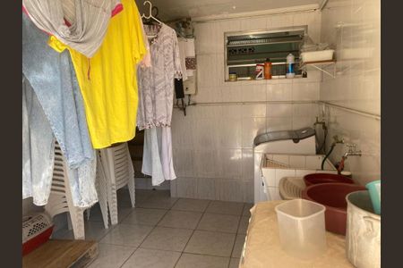 Foto 13 de casa à venda com 3 quartos, 250m² em Jardim Pinheiros, São Paulo