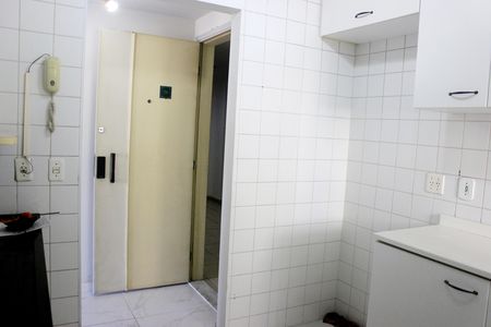 Apartamento à venda com 55m², 2 quartos e 1 vagaCozinha 