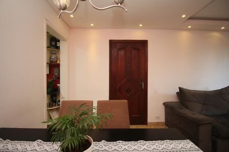 Apartamento à venda com 74m², 3 quartos e 1 vagaSala