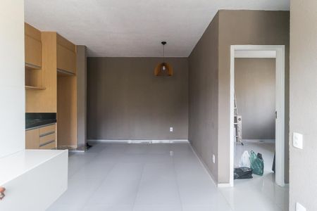 Sala de apartamento para alugar com 2 quartos, 43m² em Vila Perracini, Poá