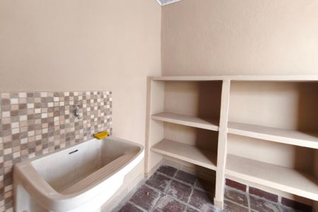 Casa para alugar com 360m², 3 quartos e sem vagaÁrea de Serviço