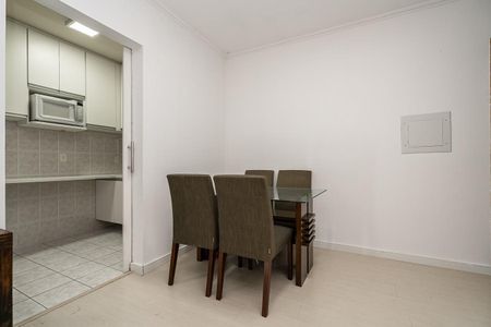 Apartamento à venda com 70m², 2 quartos e 1 vaga Apartamento à venda com 70m², 2 quartos e 1 vagaSala