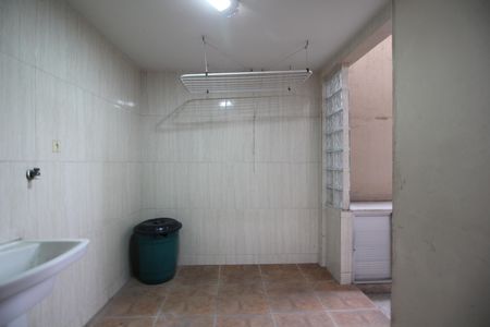 Casa para alugar com 251m², 3 quartos e 1 vagaÁrea de Serviço