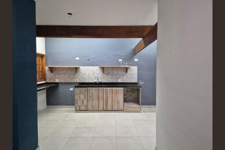 Casa para alugar com 180m², 2 quartos e 2 vagas Casa para alugar com 180m², 2 quartos e 2 vagasÁrea externa