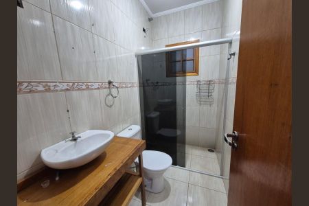 Casa para alugar com 180m², 2 quartos e 2 vagas Casa para alugar com 180m², 2 quartos e 2 vagasBanheiro