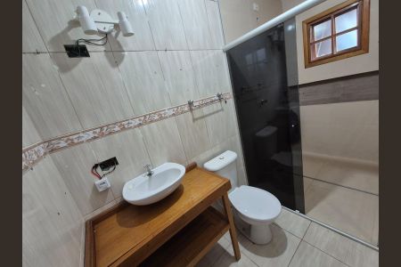 Casa para alugar com 180m², 2 quartos e 2 vagas Casa para alugar com 180m², 2 quartos e 2 vagasBanheiro